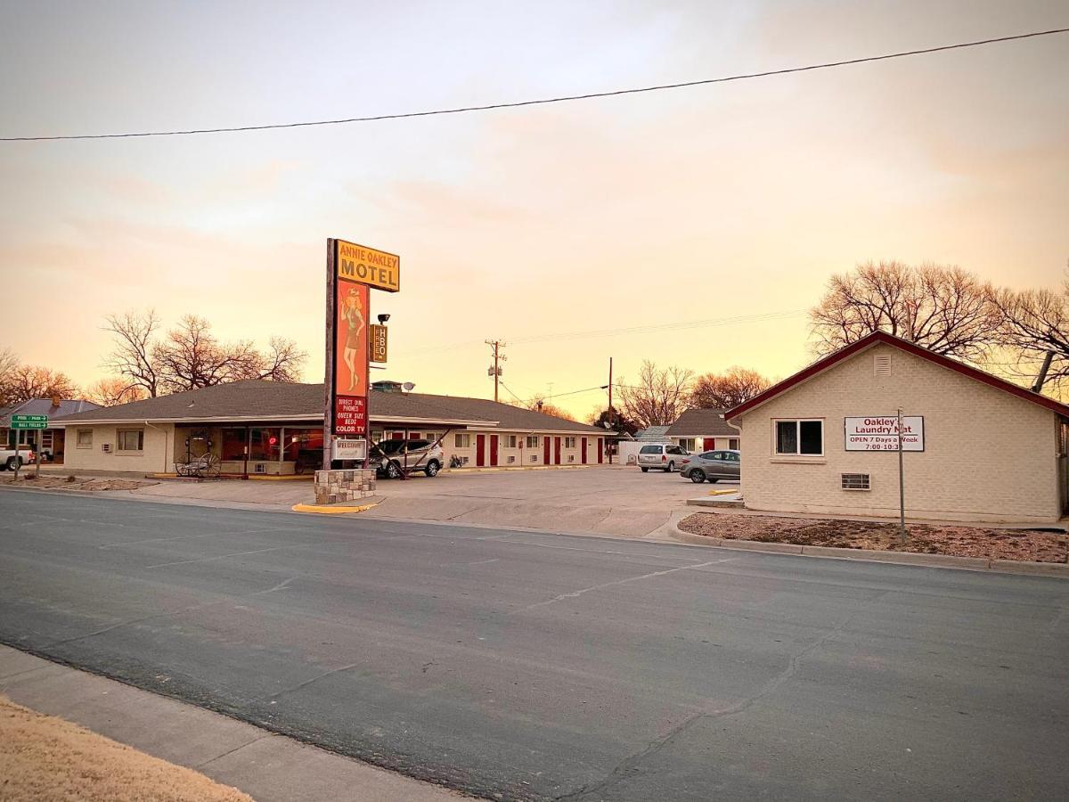 Annie Oakley Motel Oakley Εξωτερικό φωτογραφία